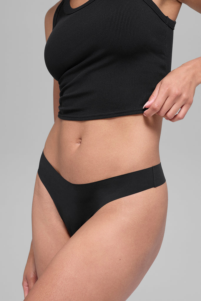 Alo Yoga Thong Black